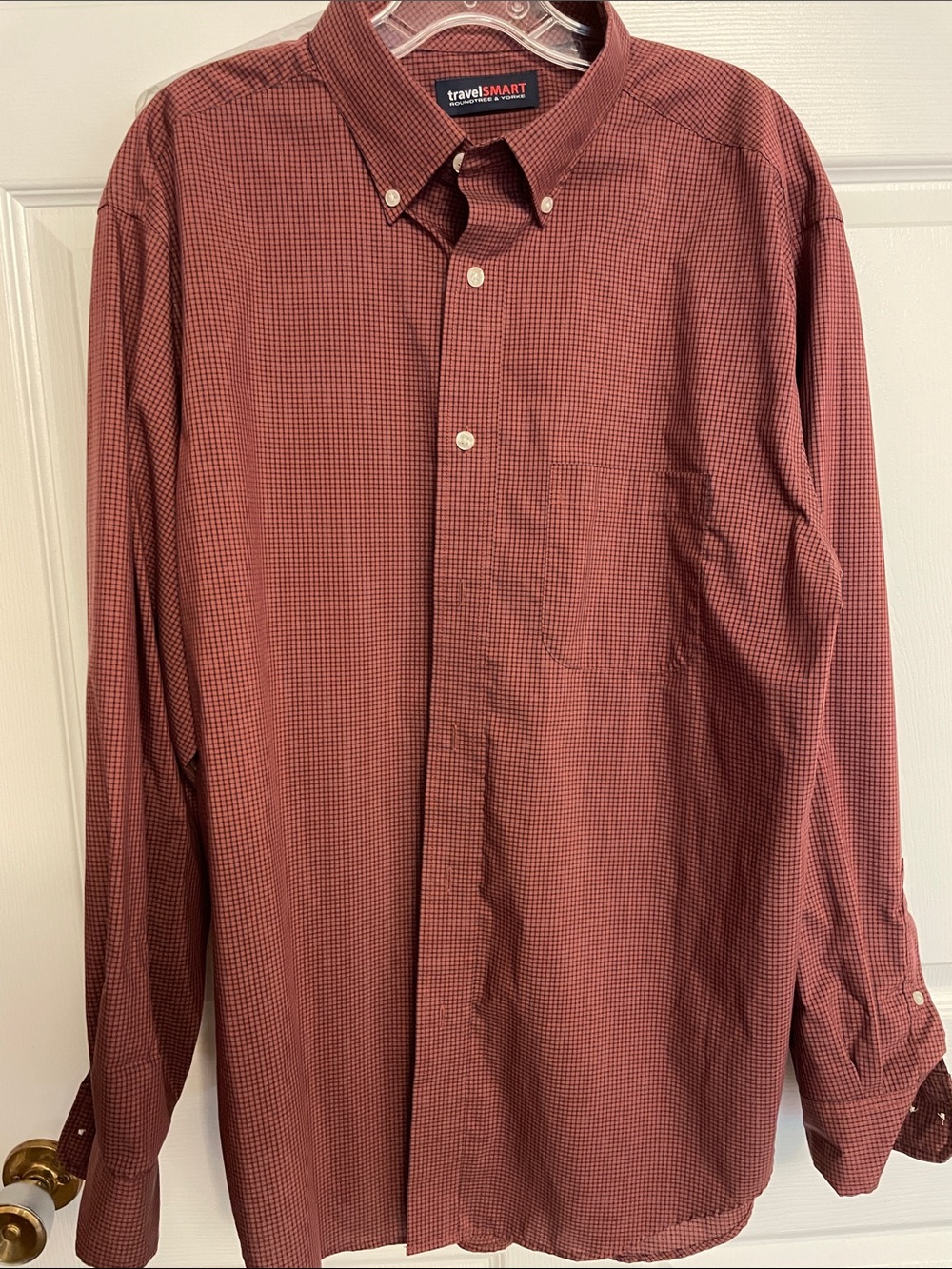 Rountree & Yorke Travelsmart Men's Burgundy Button-Down Shirt